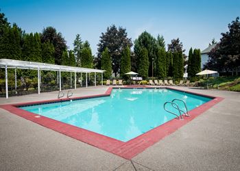 Pool & Sundeck at Clackamas Trails Apartments, Portland, Oregon 97222